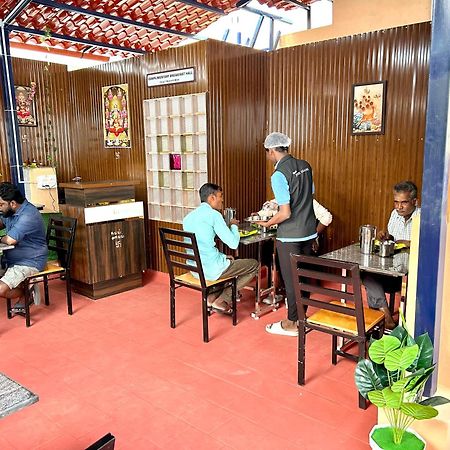Hotel Jothi Coimbatore Buitenkant foto