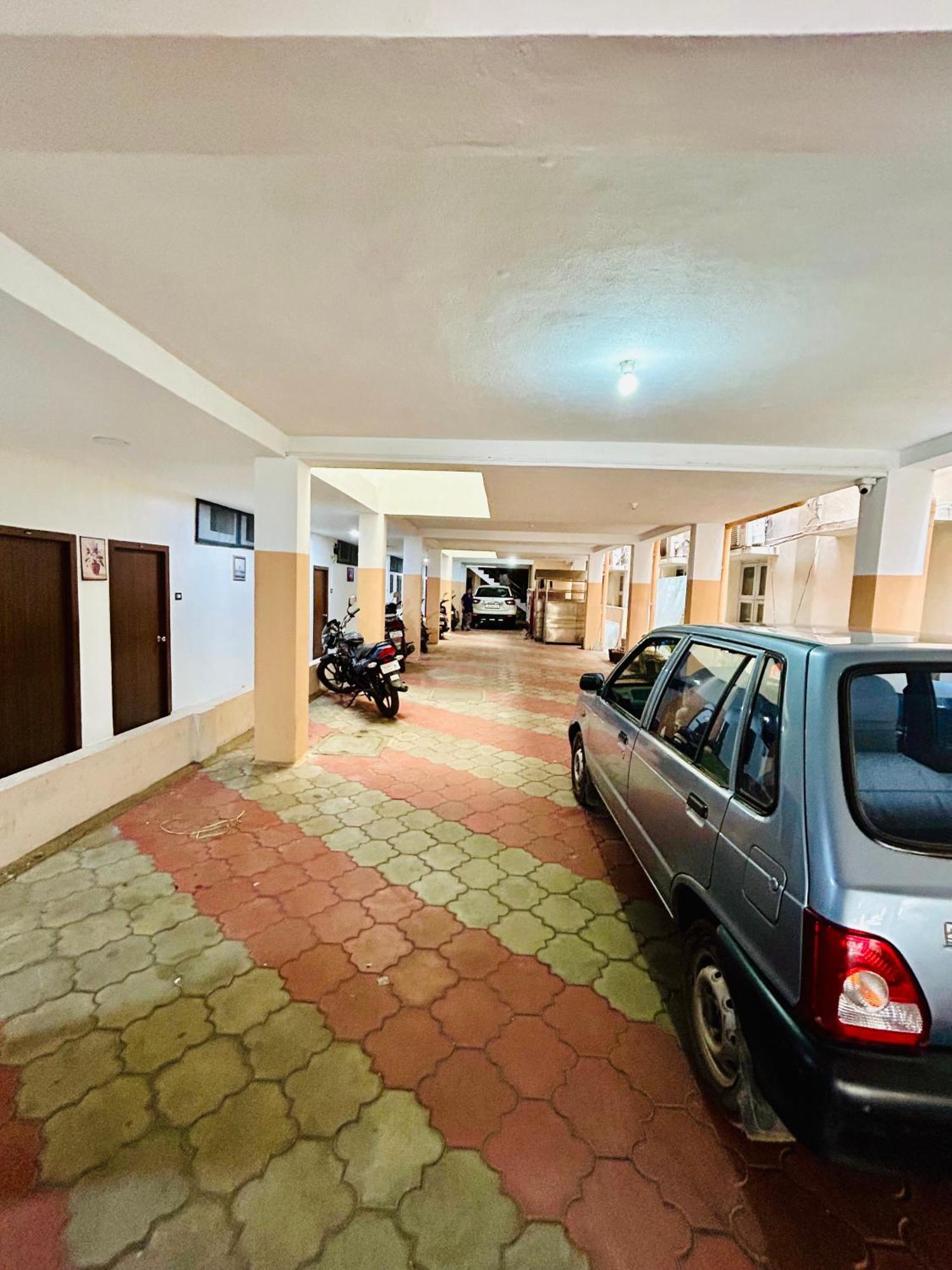 Hotel Jothi Coimbatore Buitenkant foto