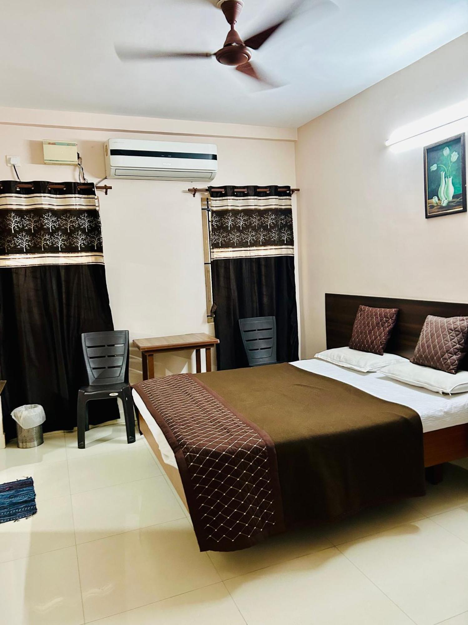 Hotel Jothi Coimbatore Buitenkant foto