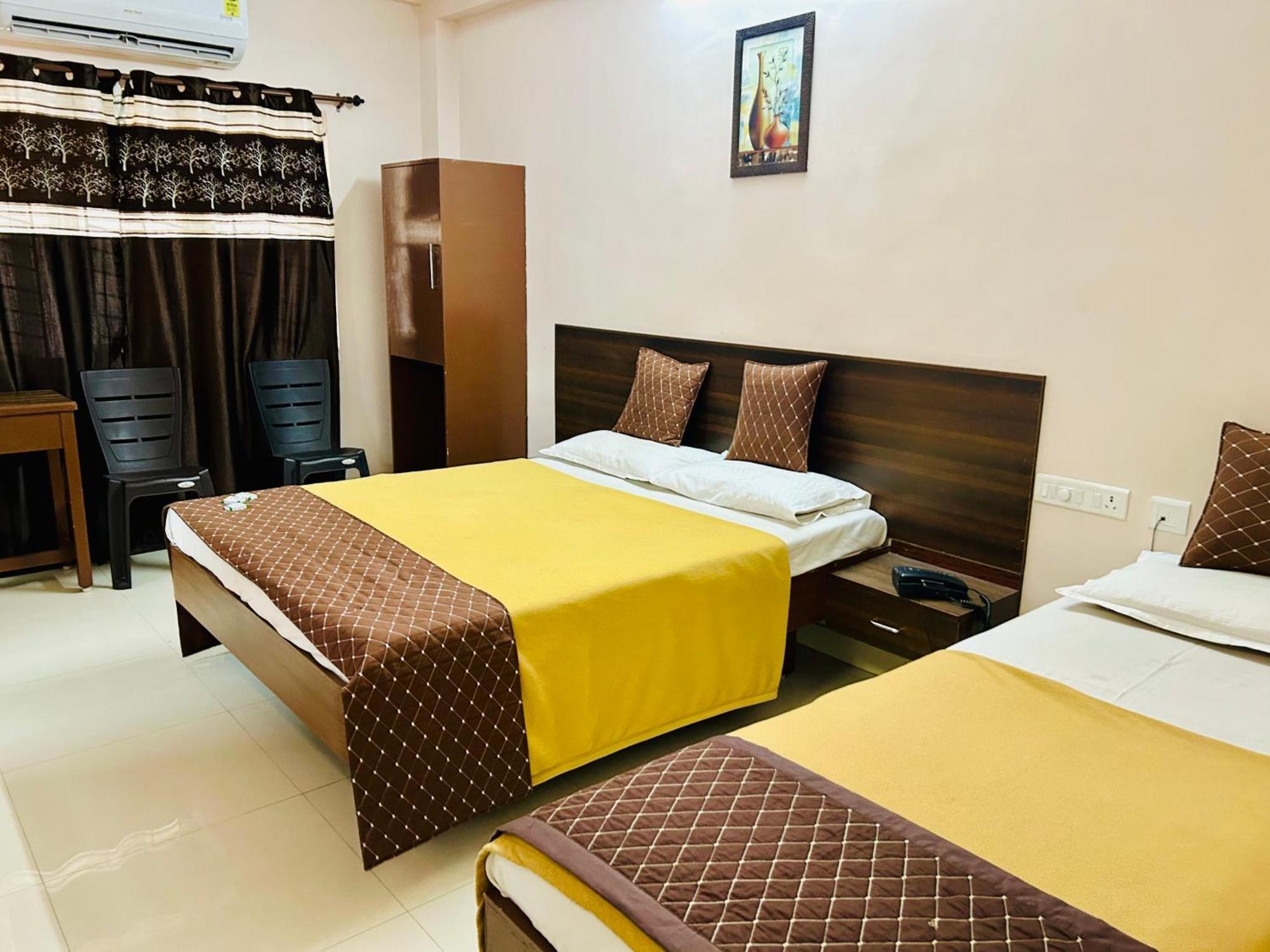 Hotel Jothi Coimbatore Buitenkant foto