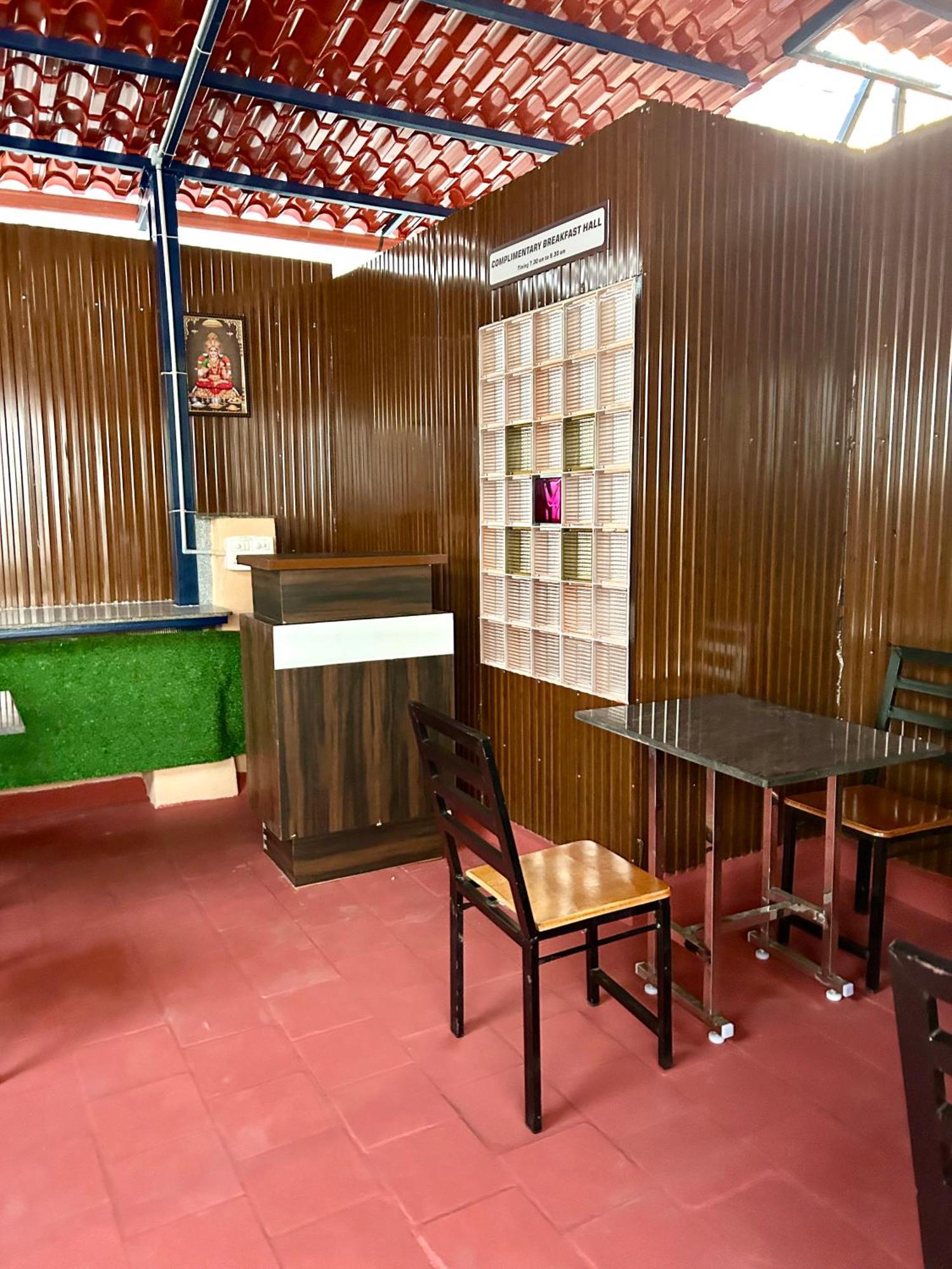 Hotel Jothi Coimbatore Buitenkant foto