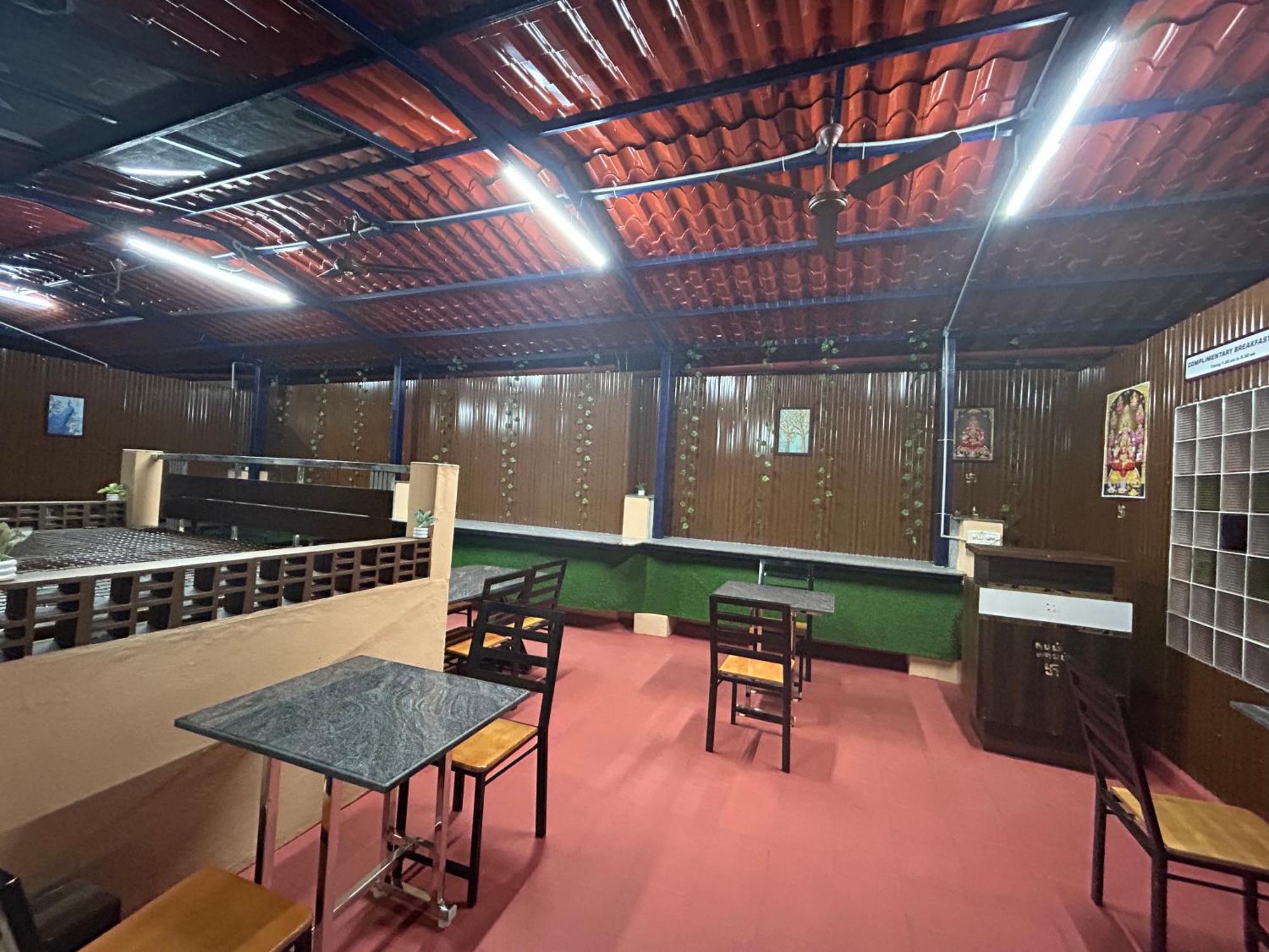 Hotel Jothi Coimbatore Buitenkant foto