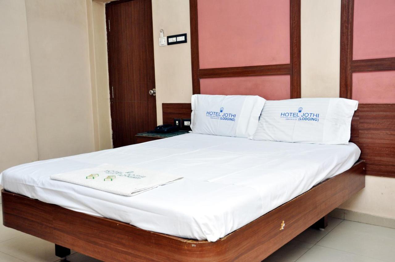 Hotel Jothi Coimbatore Buitenkant foto